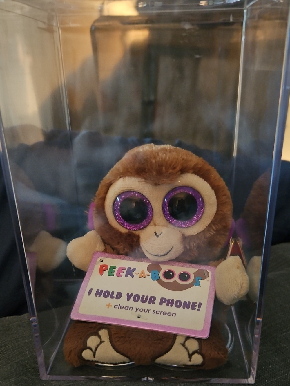 Peekaboo Cellphone Holder